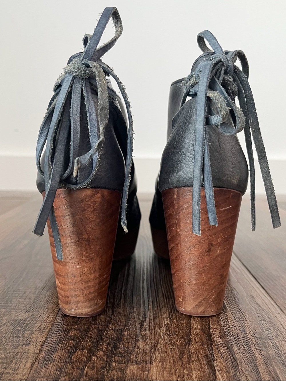 Free People Revolver Leather Clog Heeled Sandal Lace Up Back Boho Size 6.5 EU 37 - Picture 7 of 15